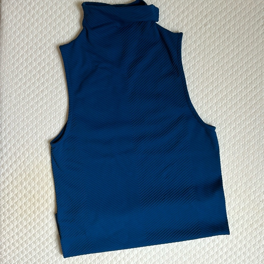 Ribbed Mock Turtleneck